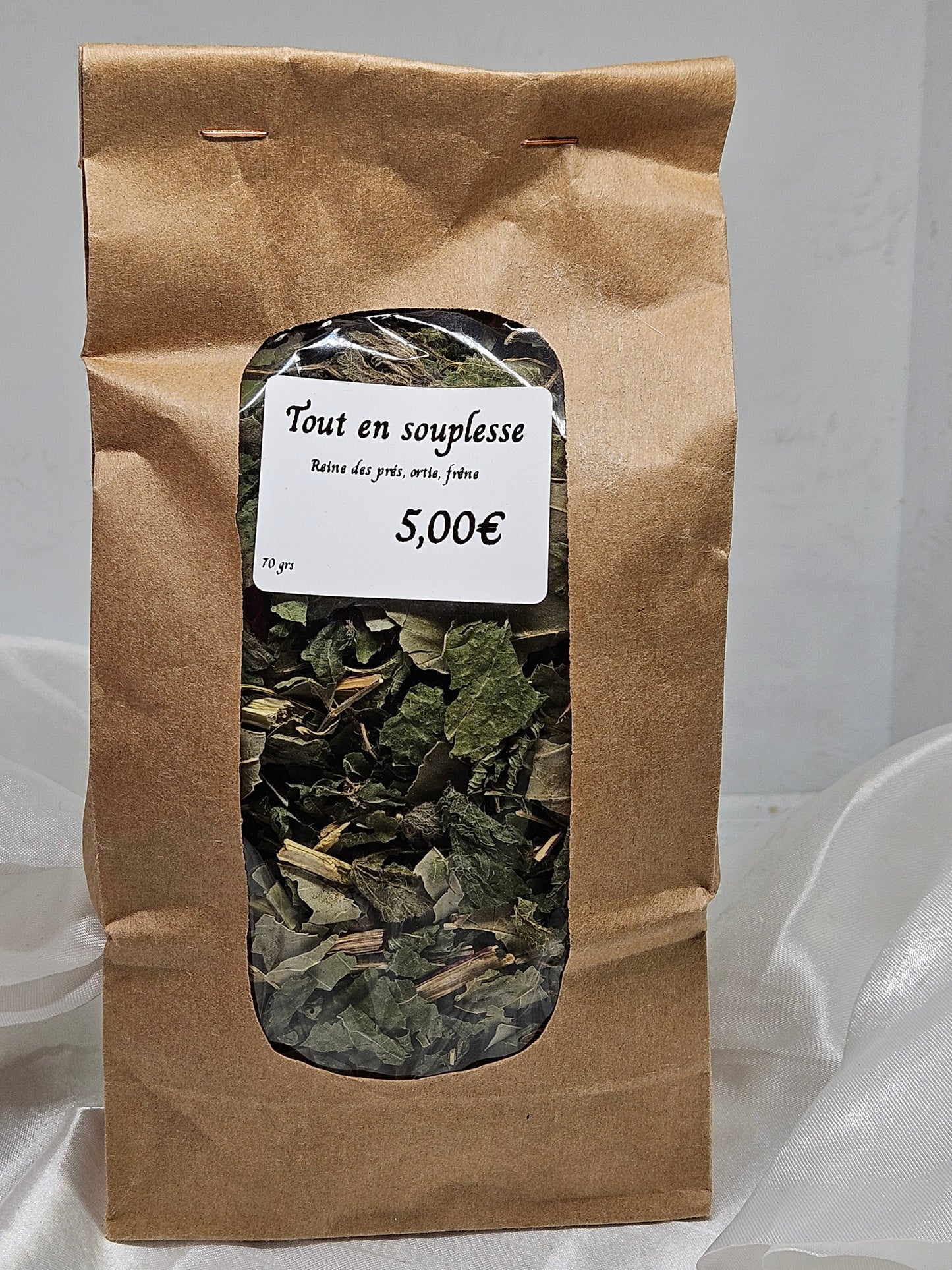 Tout en souplesse ( reine des prés ortie frêne ) 70 grs La farigoule mille et une plante